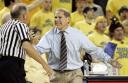 Beilein and an official in the Central Michigan game